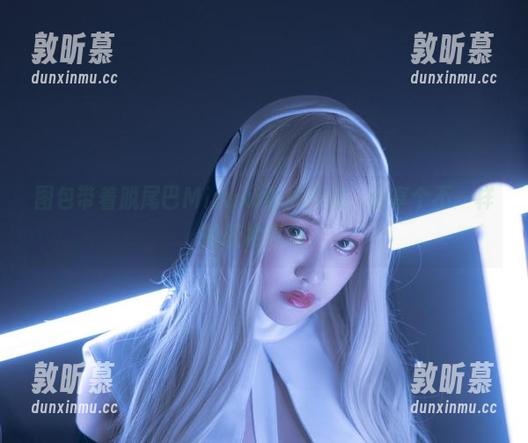图包带着脱尾巴Mizuki的体操服，分享个不一样的轻松时刻。