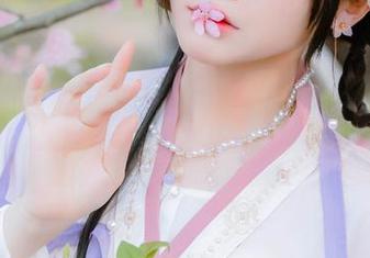 浴室探险:荒井喵喵的美图给你不一样的“湿身”体验!