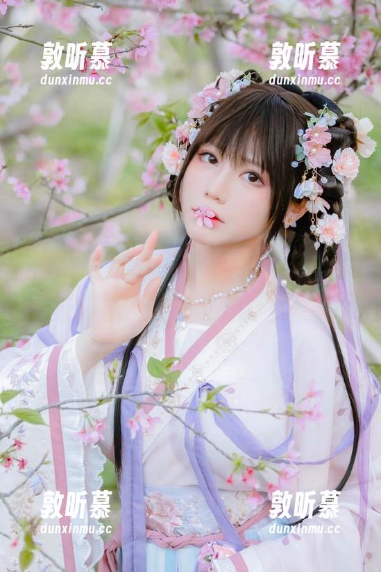 浴室探险：荒井喵喵的美图给你不一样的“湿身”体验！