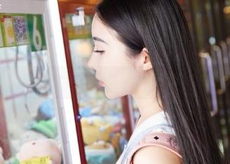 蜜桃社 - 黑丝分享：Lra总能让我目不转睛的小惊喜!