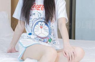 袜啵啵 - 小甜豆的私拍时光：OL制服与快乐的碰撞