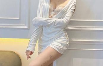 当过期米线线喵穿上校服,那是青春的味道!快来围观这套令人捧腹的写真吧!