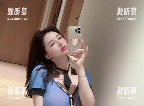 微密圈 - 原图放出！阿色的红色低胸会让你重新思考服装选择