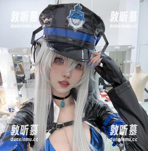 阿薰kaOri的圣诞节写真—你能不多看几眼吗？