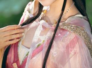 想要那个夏日海滩感觉吗?看雯妹不讲道理,免费图片使用权已经到账!