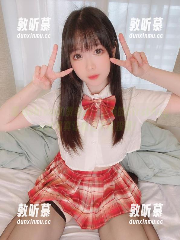 霜月shimo的赞美诗：免费的FirstAugust写真让我目不暇接啊！
