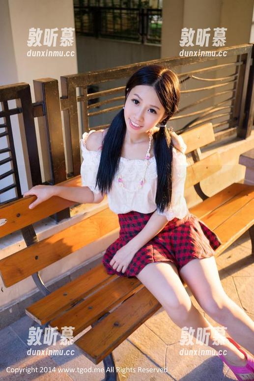 青豆客 - 婕西儿jessie的兔女郎精选：相信我，她在向你眨眼