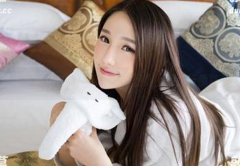 青豆客 - 施忆佳：最新女神作品集上线，行情真不错！