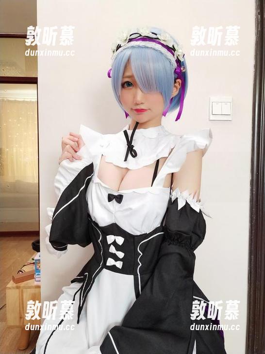 魔物喵nigisa 魔物喵nigisa的水着:看完我也想试试这种自信爆棚的老海滨风味!