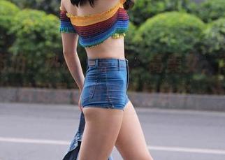 魔镜街拍:热裤、凉风、高美女,高清照片记录这份随性与自在~