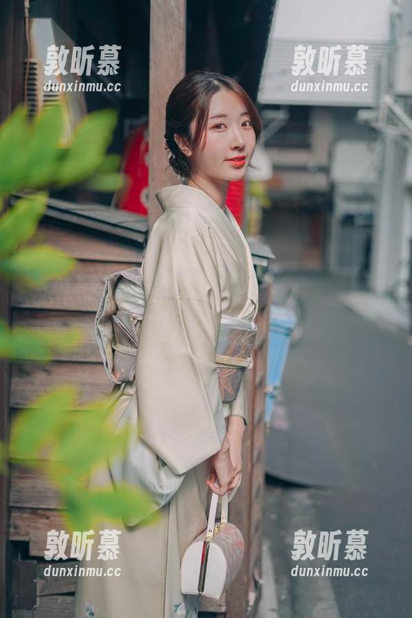 黑川玩转婚纱，全套原图出镜——白色也可以很坏哦！